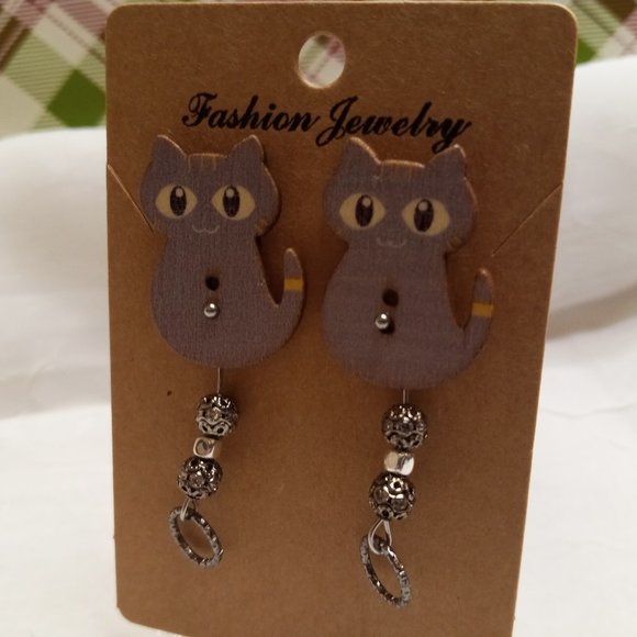Home Made Handmade Wood & Metal Cat Gray & Yellow Button Earrings #44 - Picture 4 of 10